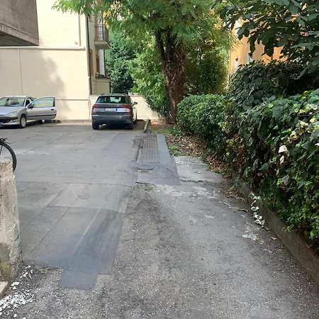 Daire Very Comfortable Loft Design Mid-century Center *