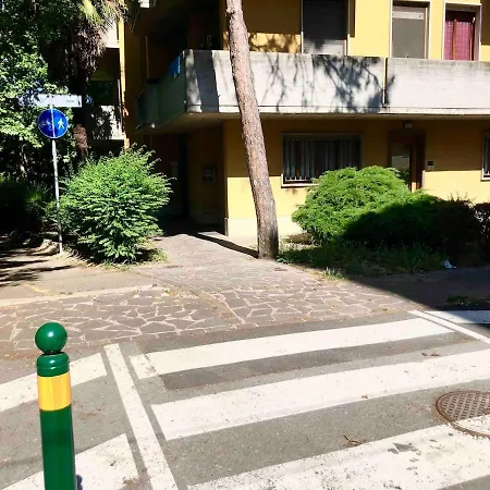 Daire Very Comfortable Loft Design Mid-century Center Modena